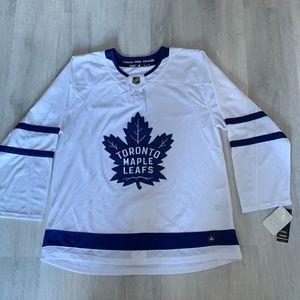 Toronto Maple Leafs white hockey jersey
